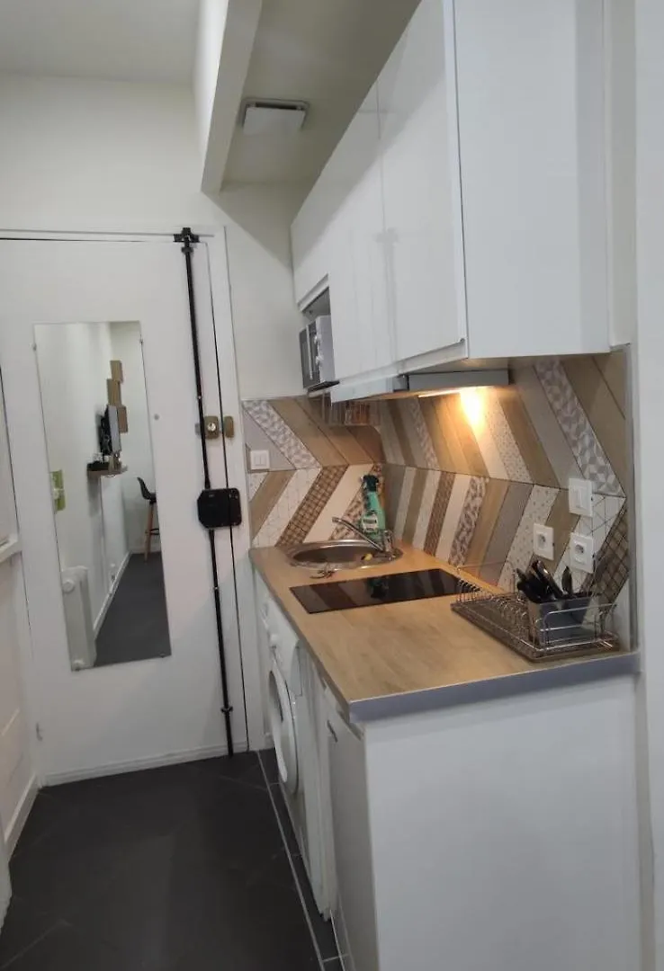 Studio Hyper Centre Nizza 0*,